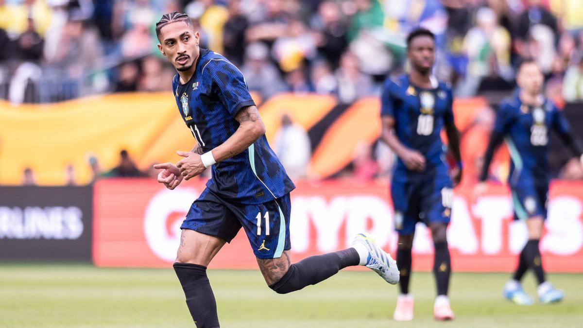 Carlo Ancelotti, sobre la lesión de Raphinha con Brasil: "Le molestó un poco el músculo"