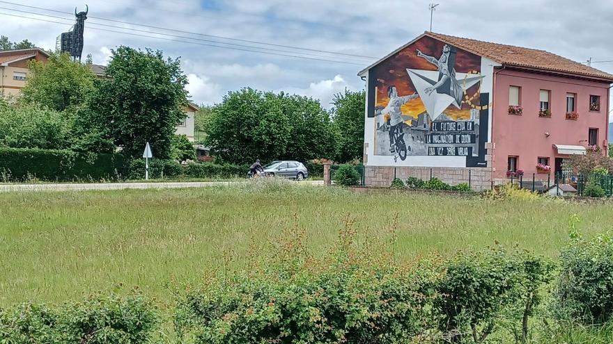 Diez grafitis en un minuto: los murales gigantes de Siero, de un vistazo