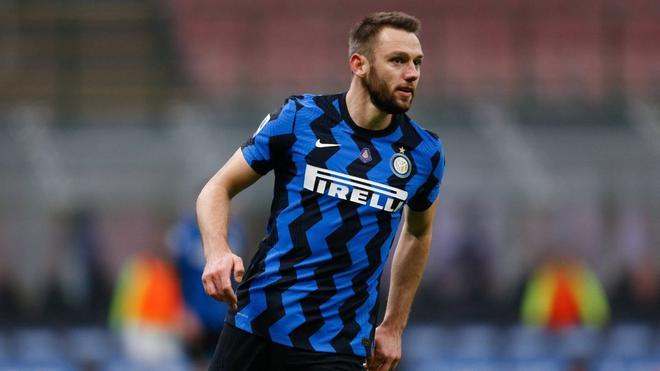 De Vrij firmó por el Inter tras dejar la Lazio en 2018