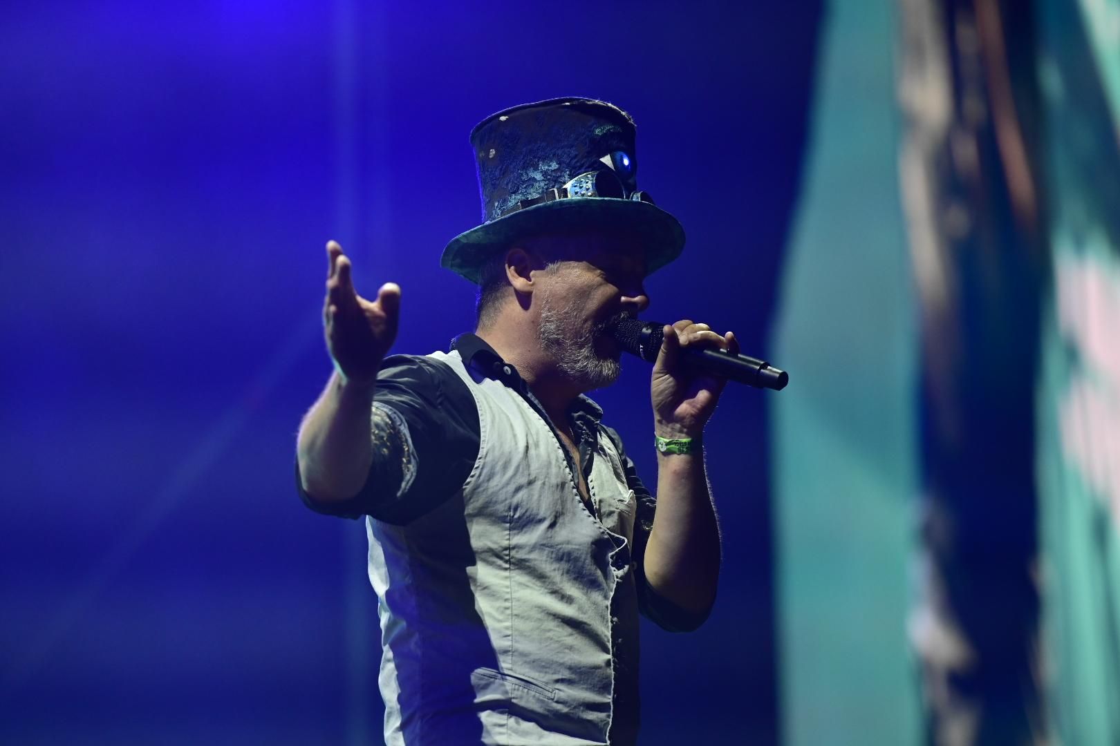 Galería | Love Of Lesbian enloquece a los 'fibers'