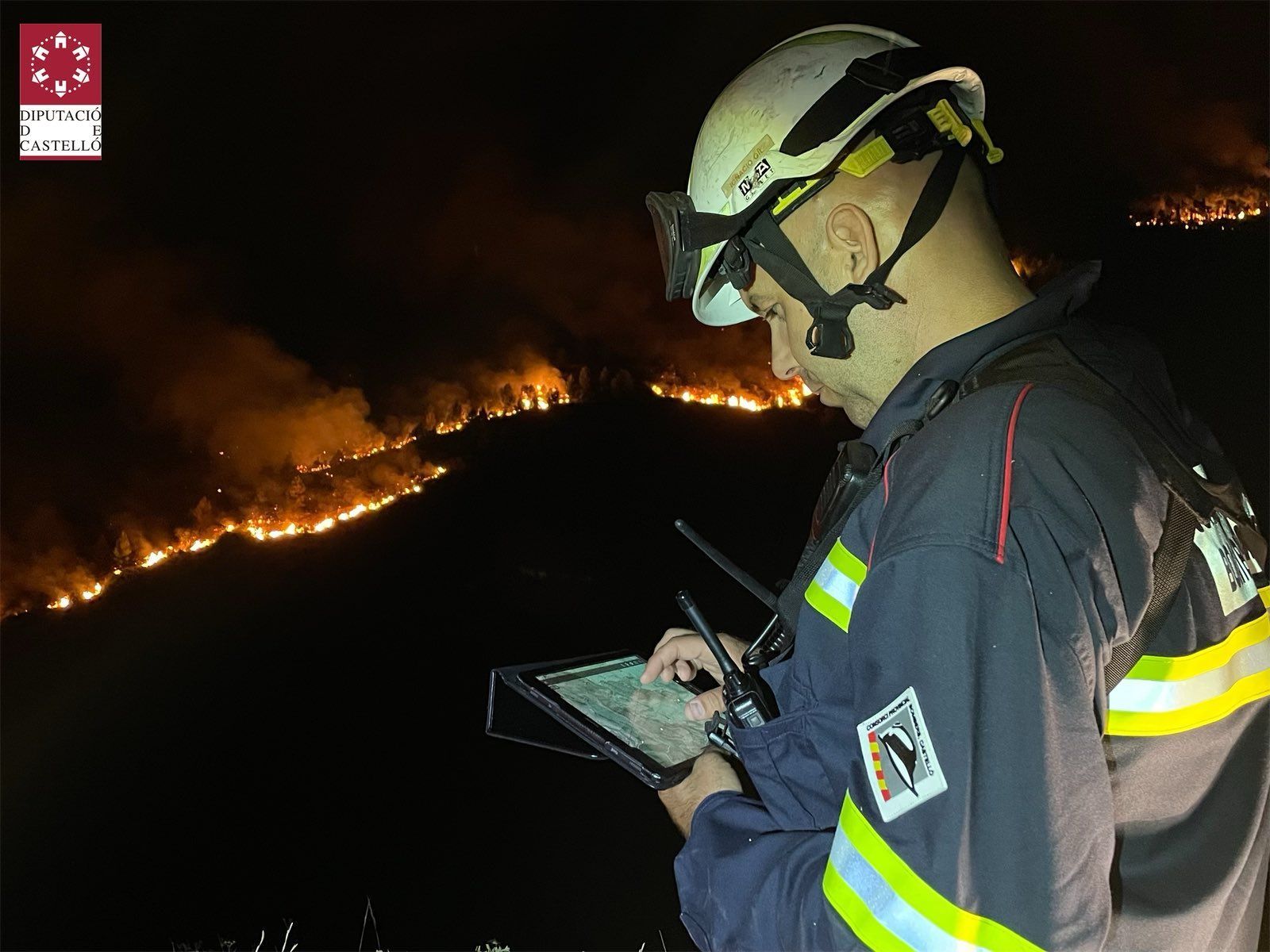 Espectaculares imágenes del incendio en Bejís