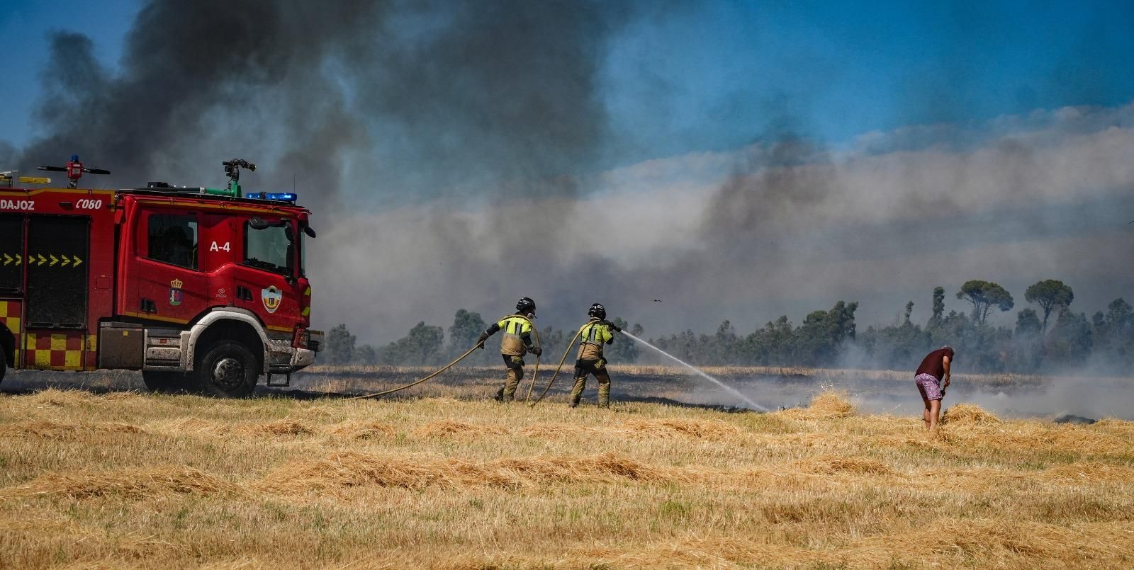 Un incendio en Sancha Brava (Badajoz) obliga a activar el nivel 1
