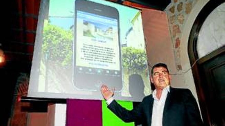 Paco Arrojo será la imagen de la ciudad en Fitur