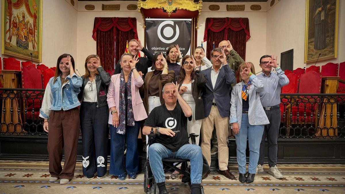 Personas sin diagnóstico en Elche: "Luchamos por ser visibles"