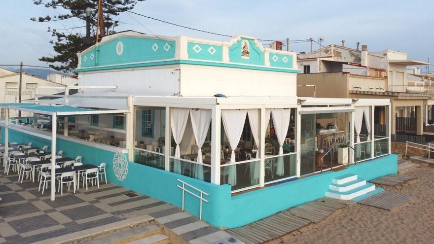 Bares y restaurantes en Oliva cerrarán más tarde este verano: conoce el nuevo horario