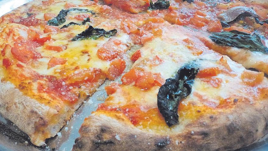 Una pizzería de Elche servía de tapadera a un negocio de cocaína, hachís y blanqueo de dinero