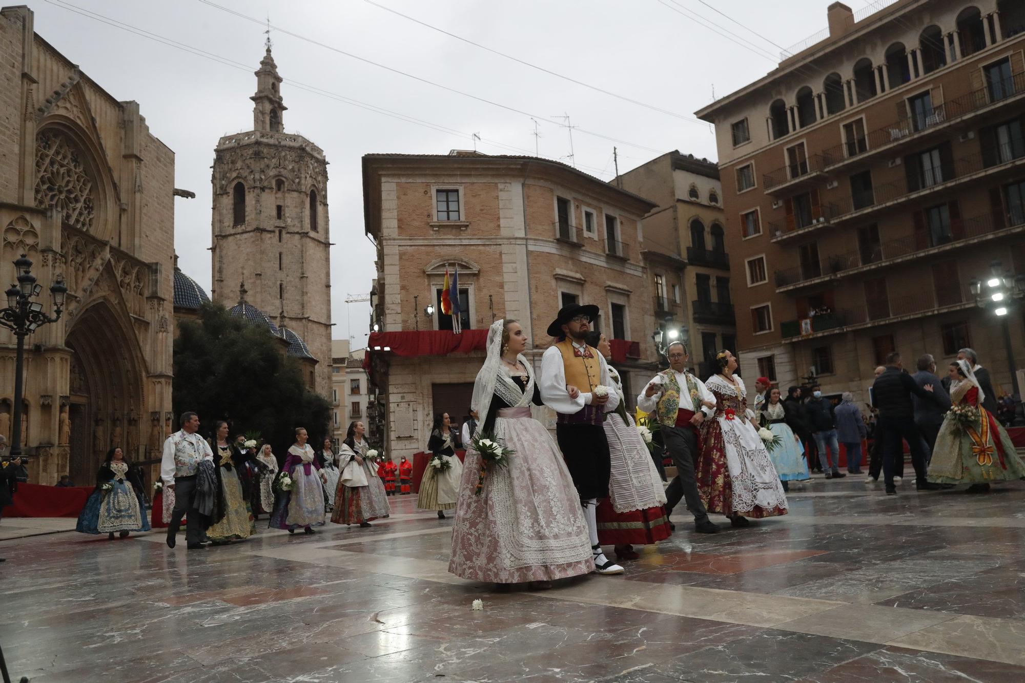 Búscate en el segundo día de ofrenda por la calle de la Paz (entre las 18:00 a las 19:00 horas)