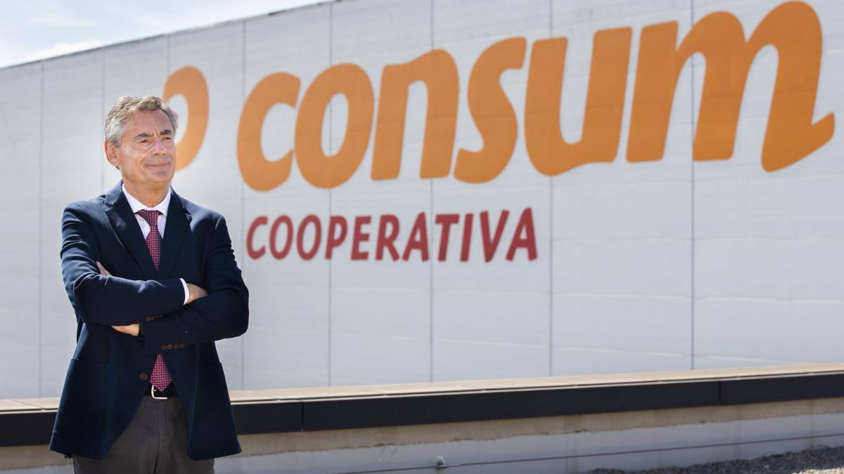 Juan Luis Durich, en la sede central de Consum