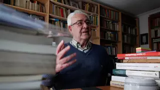 Muere el historiador David Ruiz, pionero en el estudio del movimiento obrero en Asturias