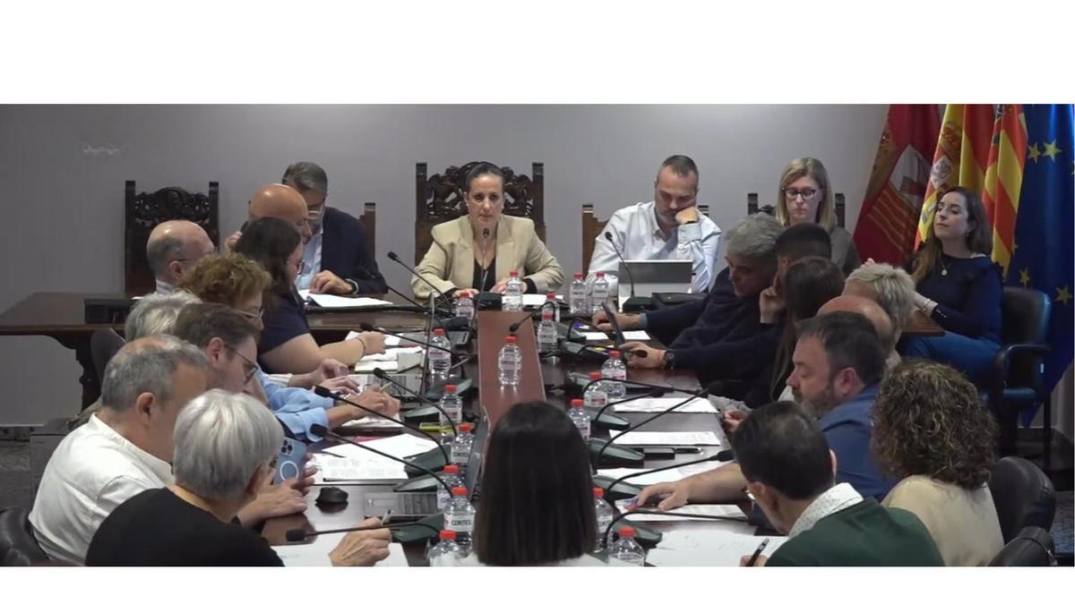 El equipo de gobierno durante la celebración del último pleno.