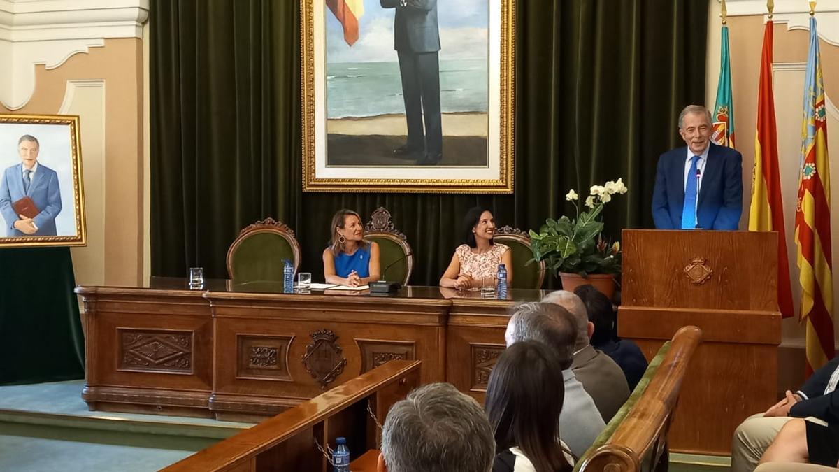 Un momento del acto, este viernes, en el salón de plenos.
