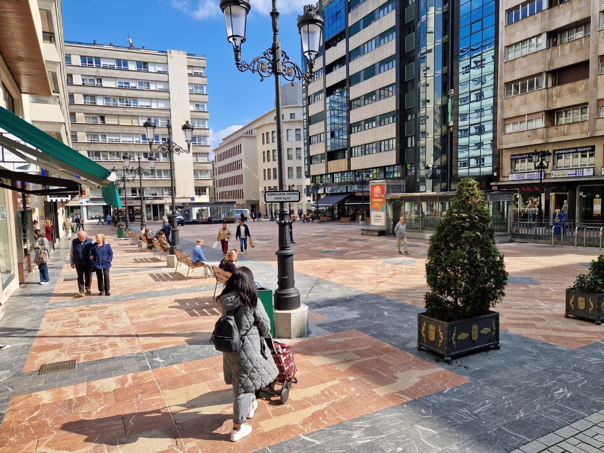 Aspecto actual de la plaza Longoria Carbajal.