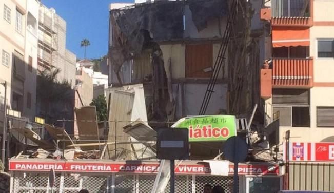 Derrumbe de un edificio de viviendas en Los Cristianos