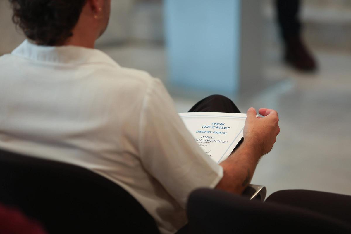 Descubre las imágenes de la entrega de los premios Vuit d'agost 2025