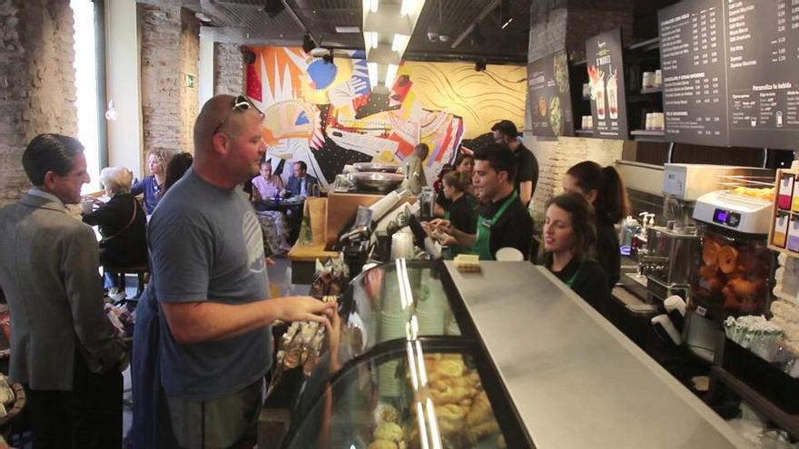 Starbucks abre su nueva cafetería en el Centro de Málaga