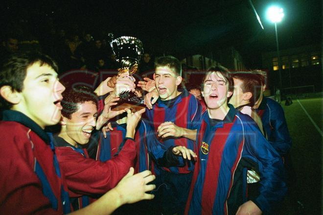 18. Gerard Piqué 2001-02