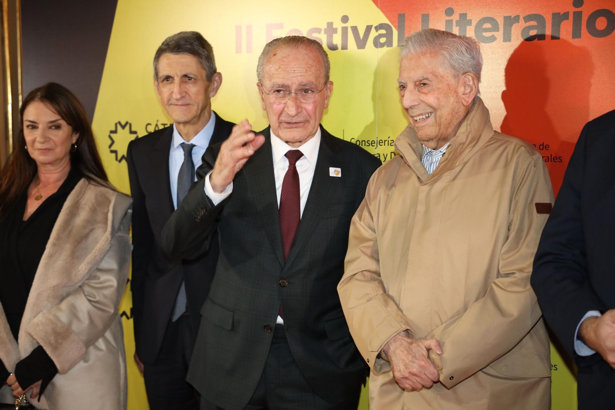 Acto inaugural del II Festival Literario de América y Europa 'Escribidores', en la sala Unicaja de conciertos María Cristina.