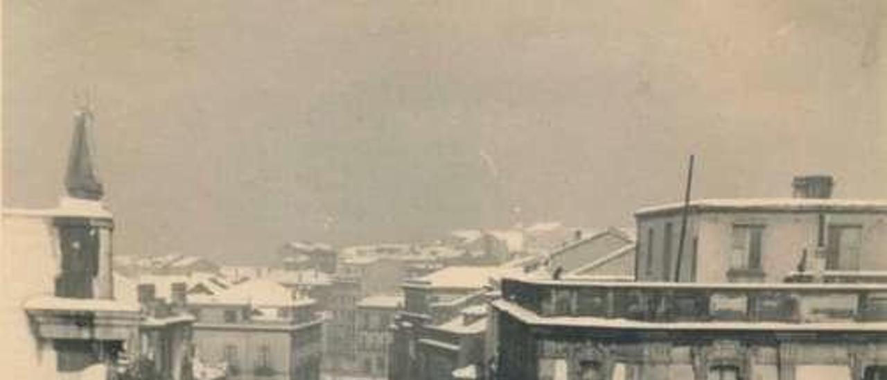El primer tramo de la calle Corrida durante la nevadona.