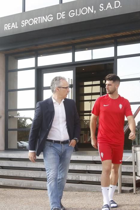 Presentación de Calavera con el Sporting