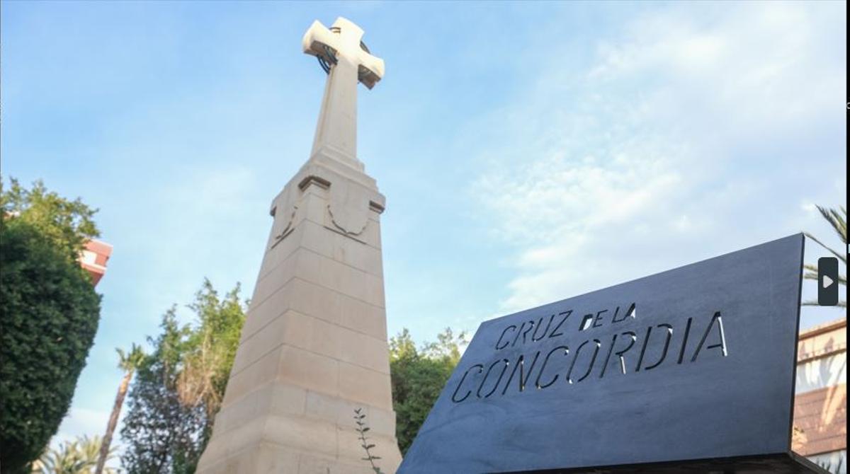 La cruz del Paseo de Germanías que hoy pasa a llamarse de la concordia