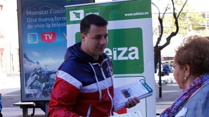 Adeiza lleva su lucha por la emigración a las calles de la capital