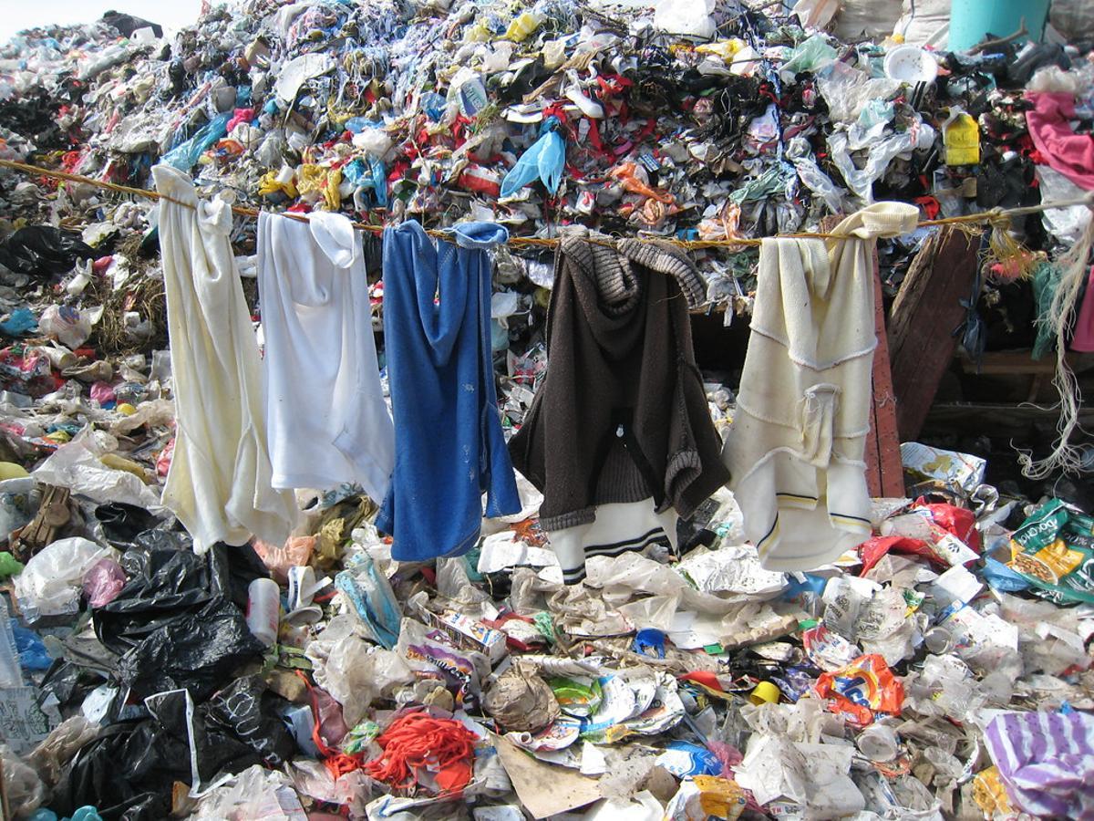 Toneladas de ropa se desperdician cada año en España