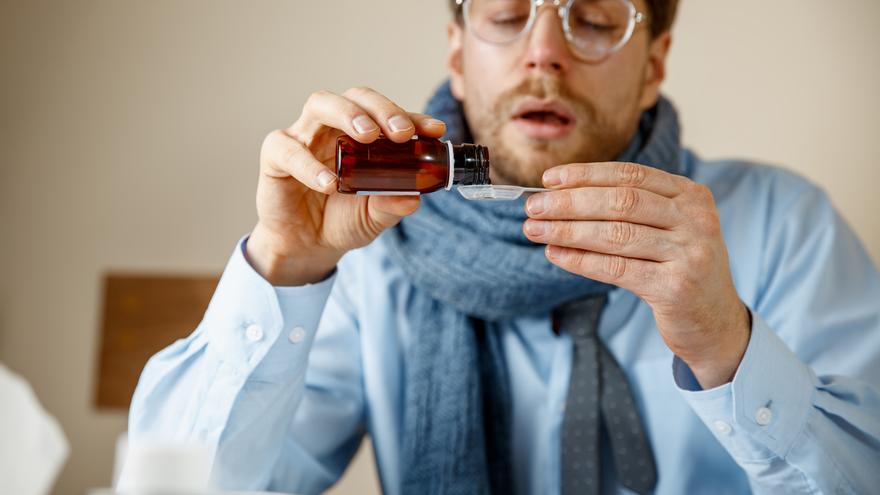 ¿Llevas días tosiendo? En qué momento deja de ser un catarro mal curado y debo ir al médico