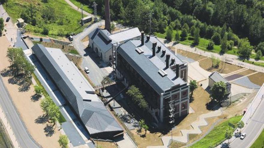 Vista aérea del edificio que acoge la sección del carbón del Museo Nacional de la Energía de Ponferrada.