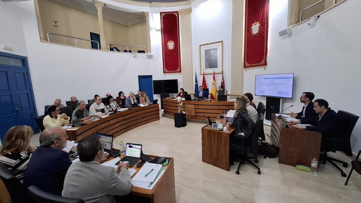 Pleno del Ayuntamiento de Alcantarilla celebrado este jueves.