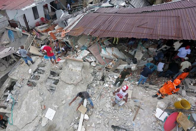 En imágenes | Un potente terremoto sacude Colombia
