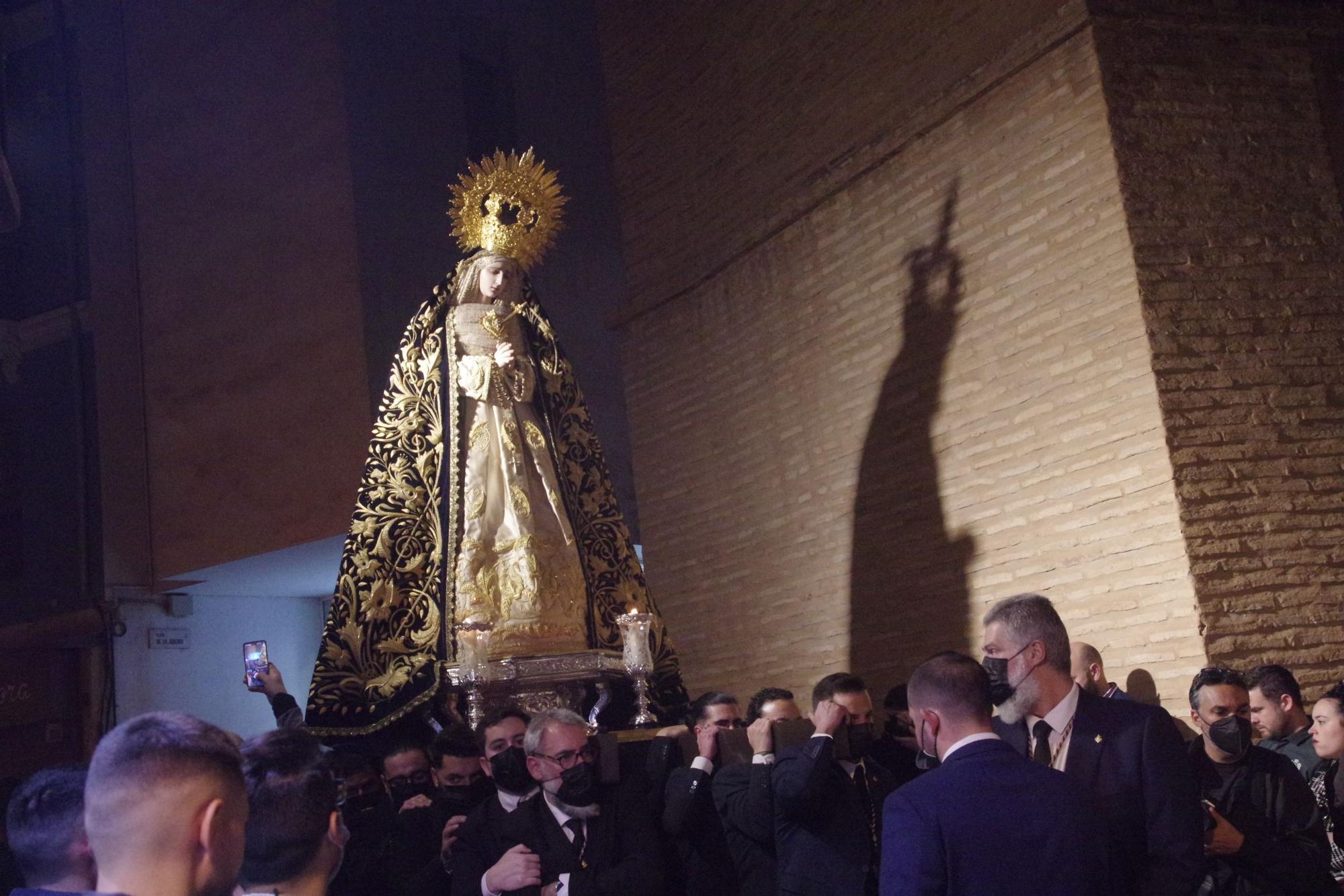 Traslado de la Pasión desde la iglesia de Santiago hasta los Mártires.