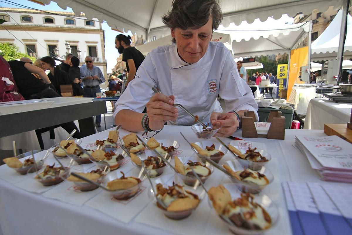 Las Tendillas se llena de olores y sabores con Califato Gourmet