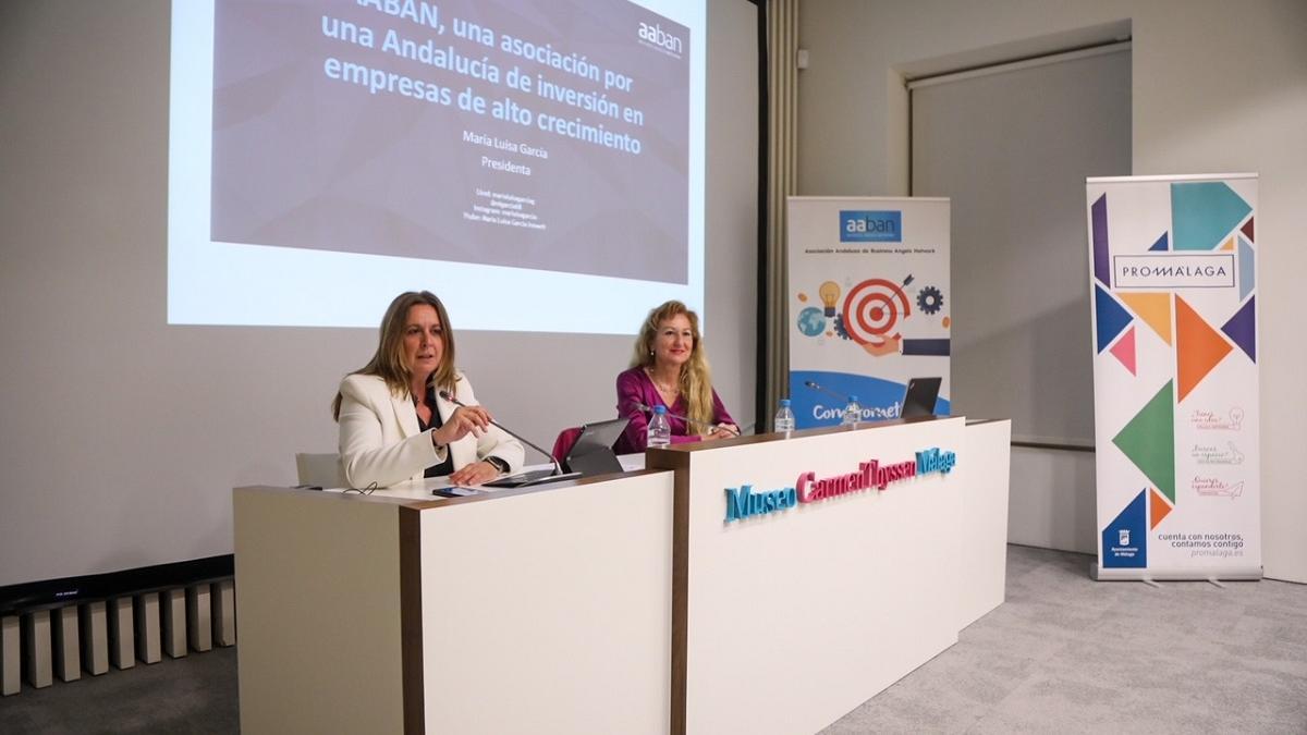 Rosa Sánchez y María Luisa García, en la presentación del informe.