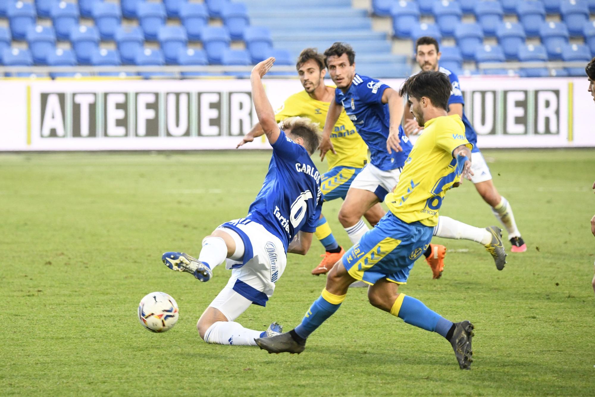 El partido del Oviedo, en imágenes