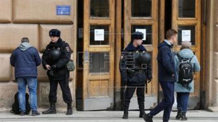 Vuelven a cerrar la estación de metro de San Petersburgo tras aviso de bomba