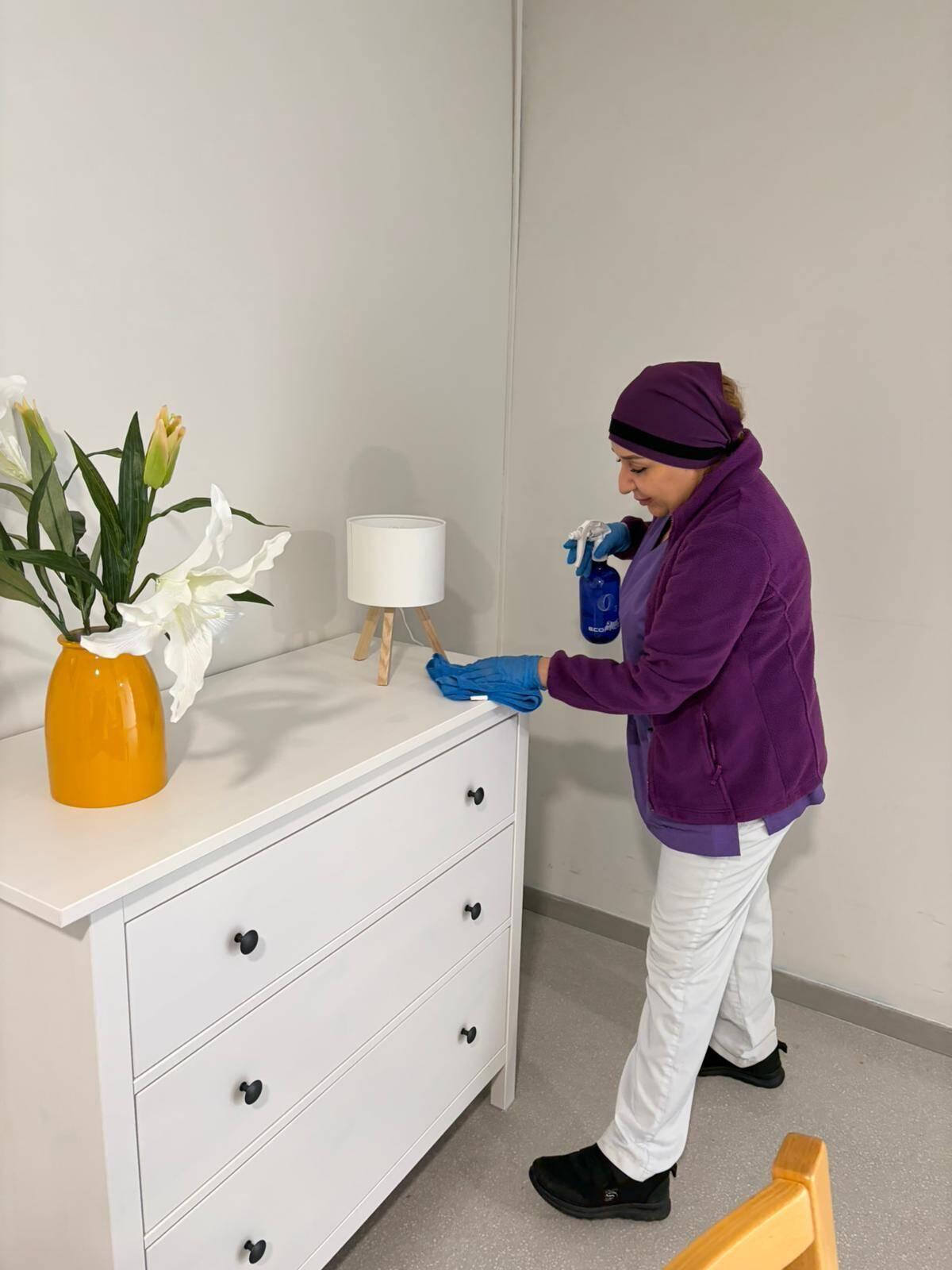 Treballs de neteja a Sant Andreu Salut