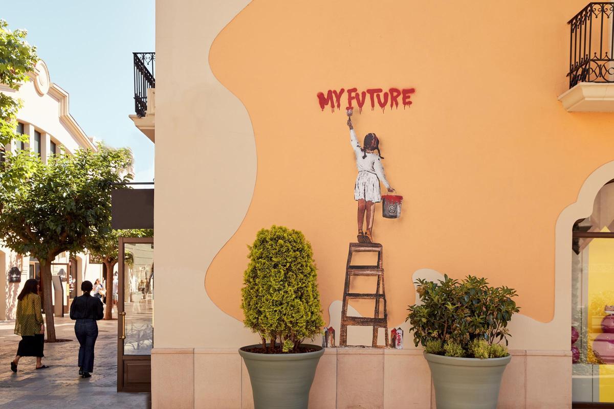 'Unlock My Future', la obra de TVBoy que decorará permanentemente La Roca Village.