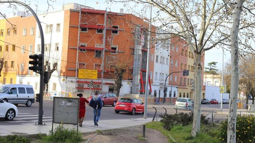 Abierta al tráfico la avenida de pardaleras