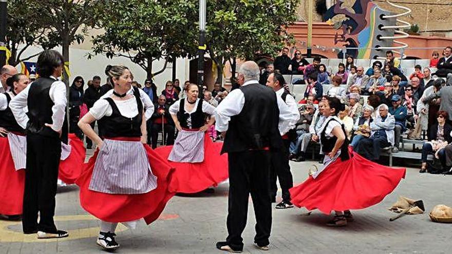 Esbart Dansaire Exhibició de danses tradicionals