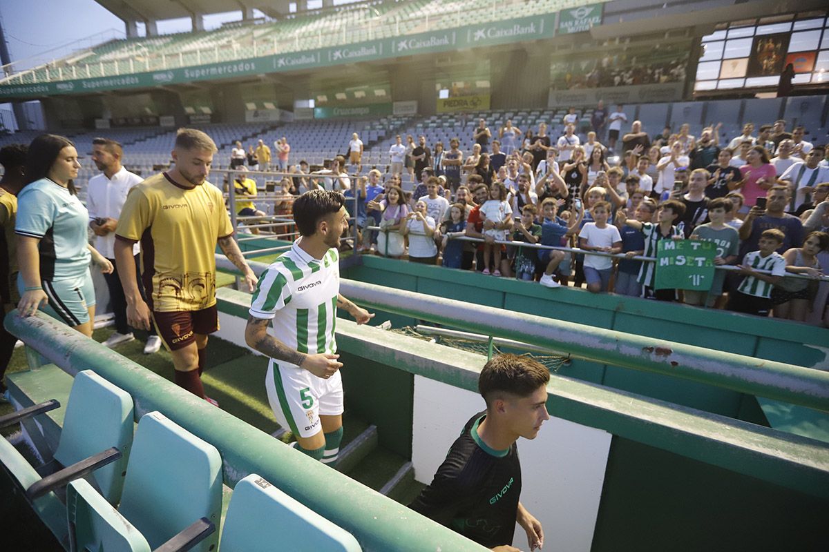 Presentación de las nuevas equipaciones del Córdoba CF