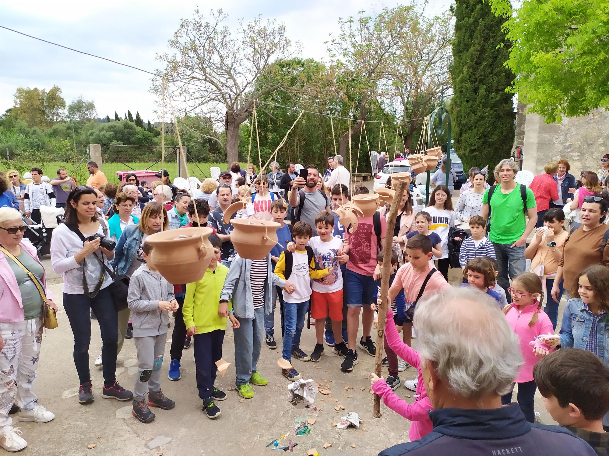 Más romerías festivas para despedir la Pascua