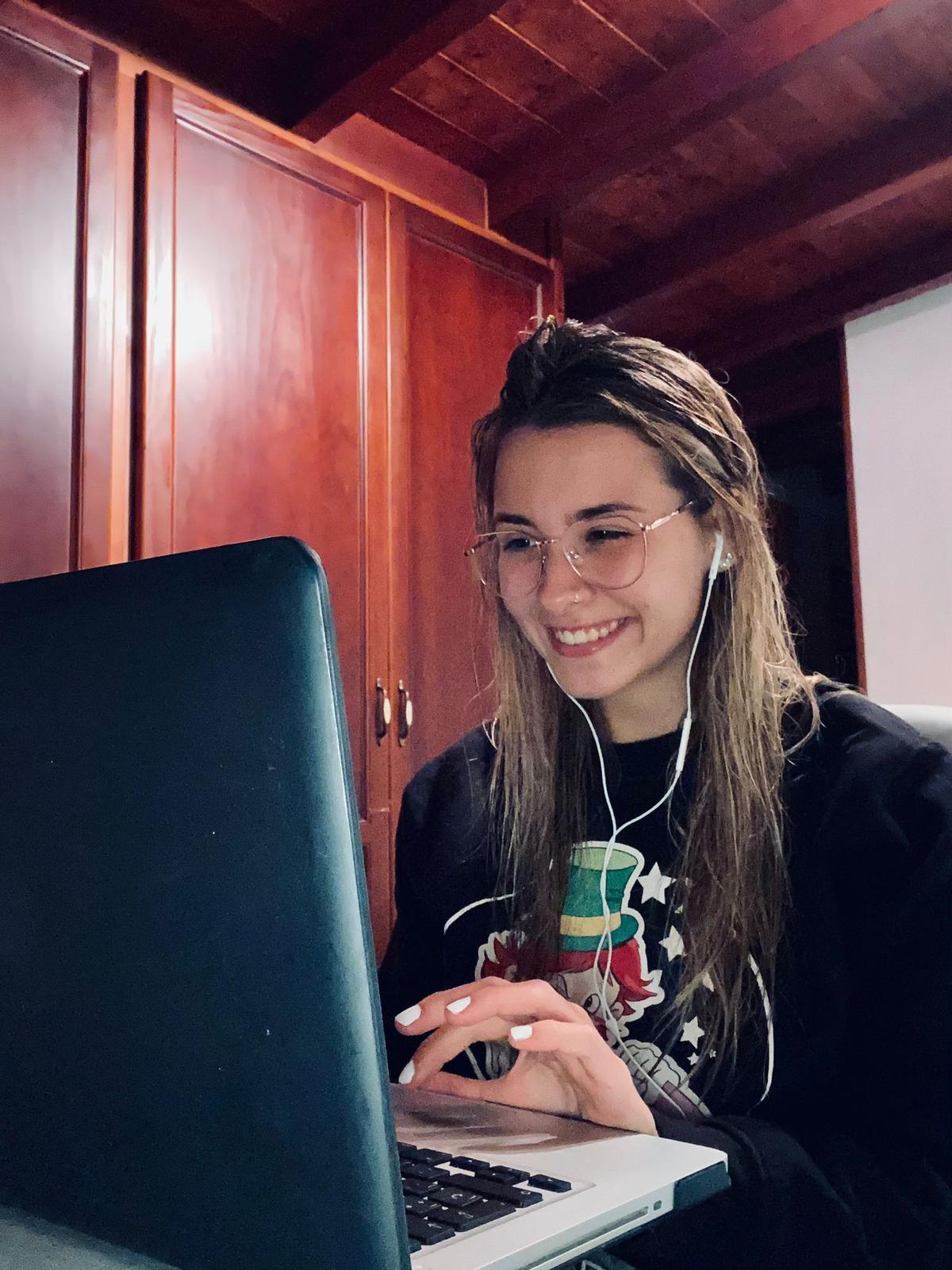 Valeria Vera, directora de Tiralengüines, de Icod.