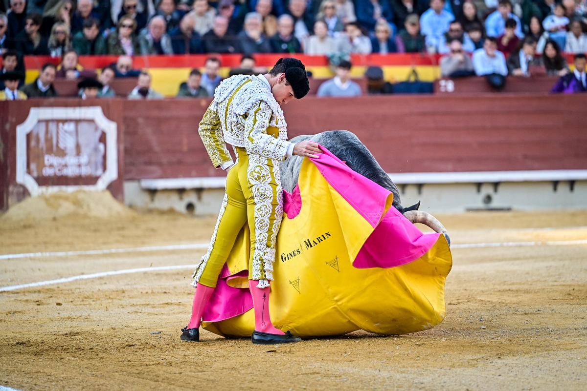 Primera jornada de la feria taurina de la Magdalena, en imágenes