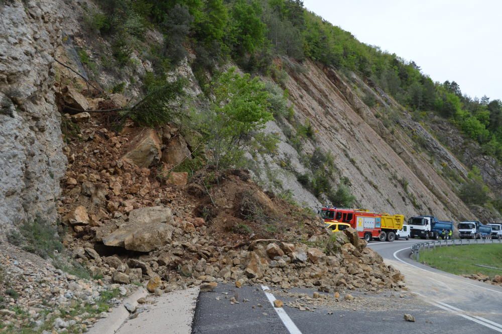 Esllavissada a la C-16, a Guadiola de Berguedà