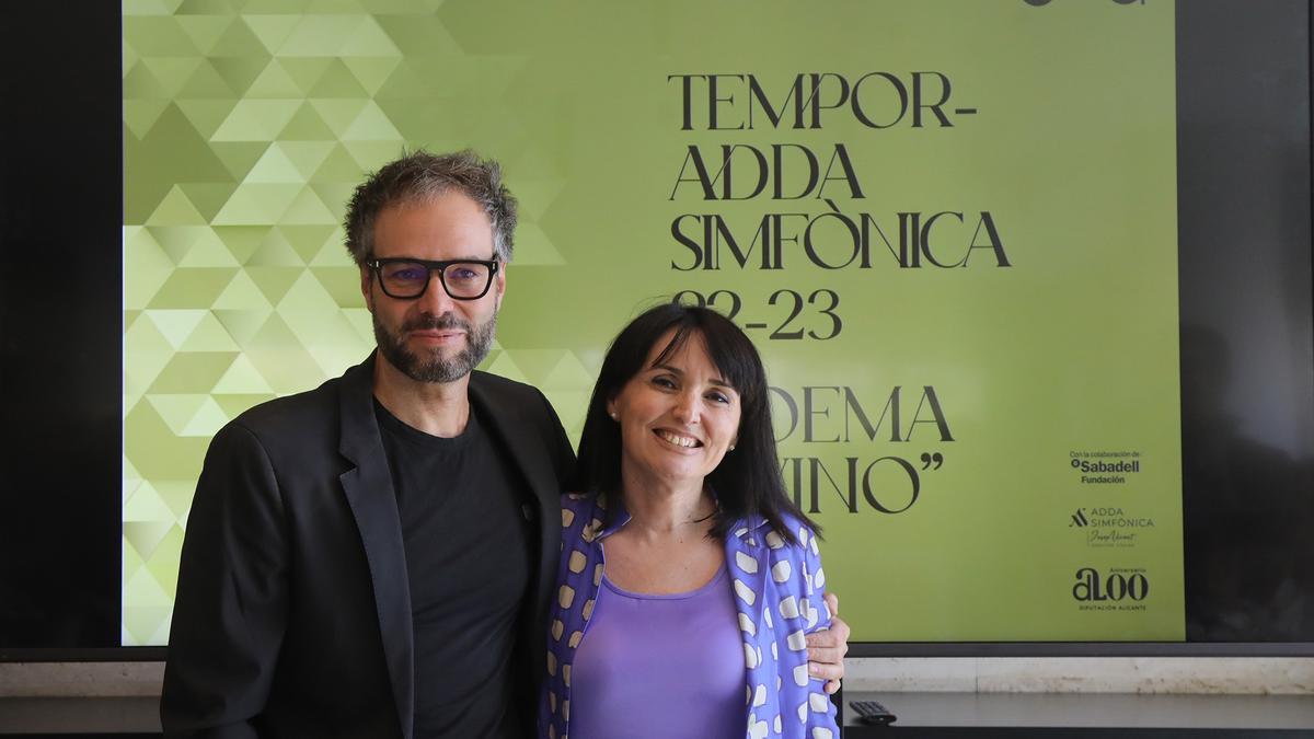 Julia Parra y Josep Vicent, durante la presentación de la programación.