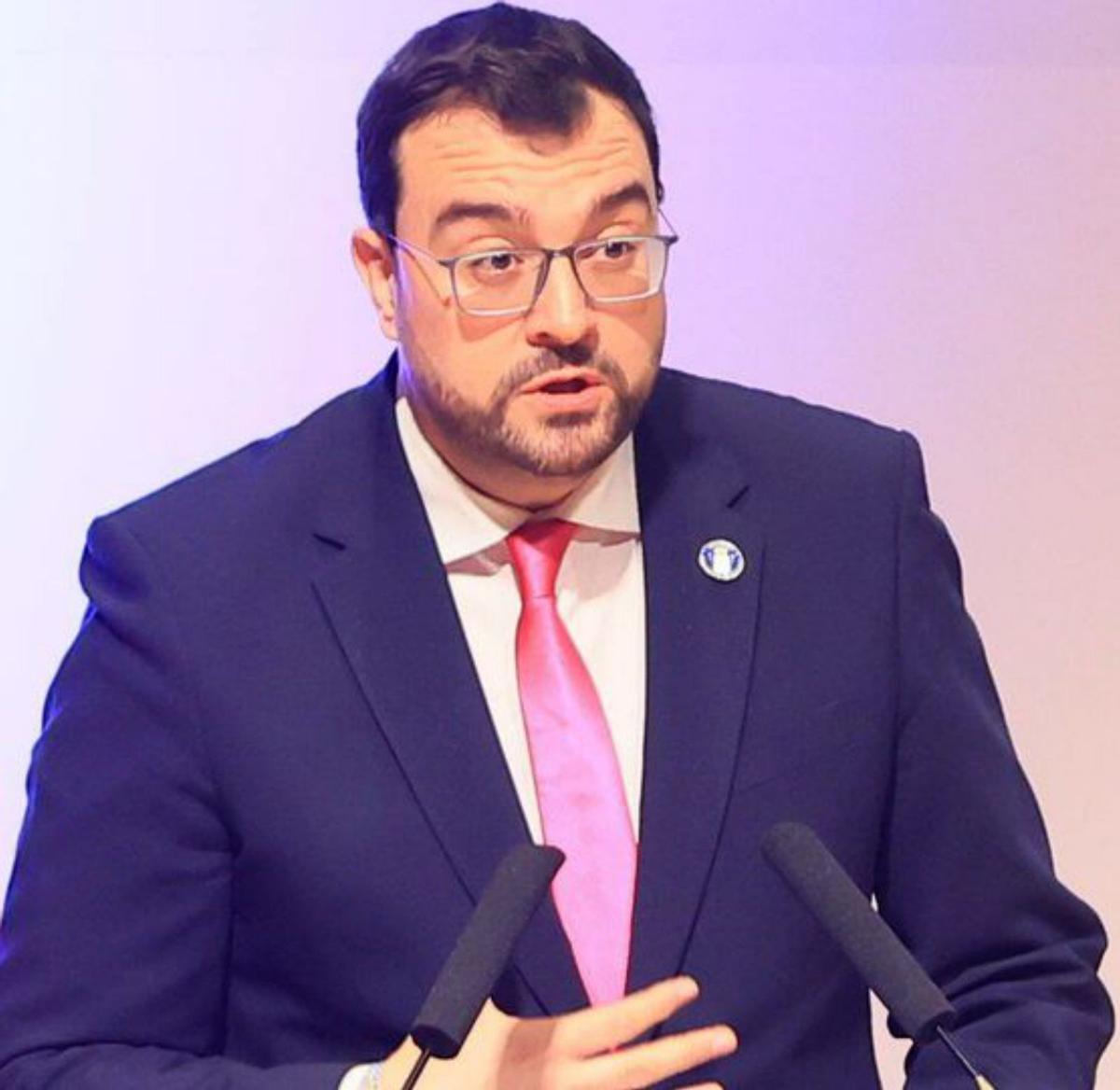Adrián Barbón, ayer. | DAVID CABO