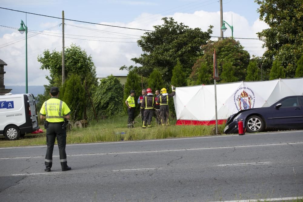 Un motorista fallece en un accidente en Guísamo