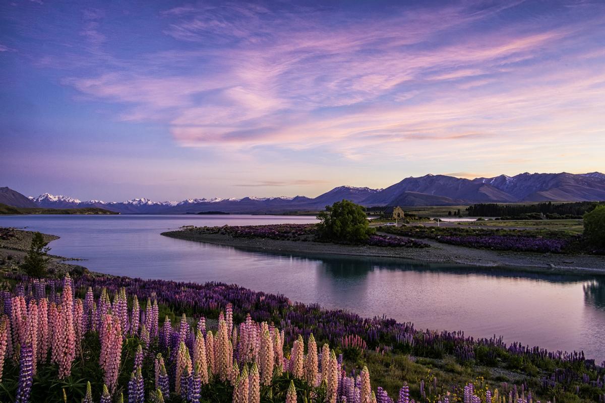 Atardecer en el lago Tekapo, Nueva Zelanda.