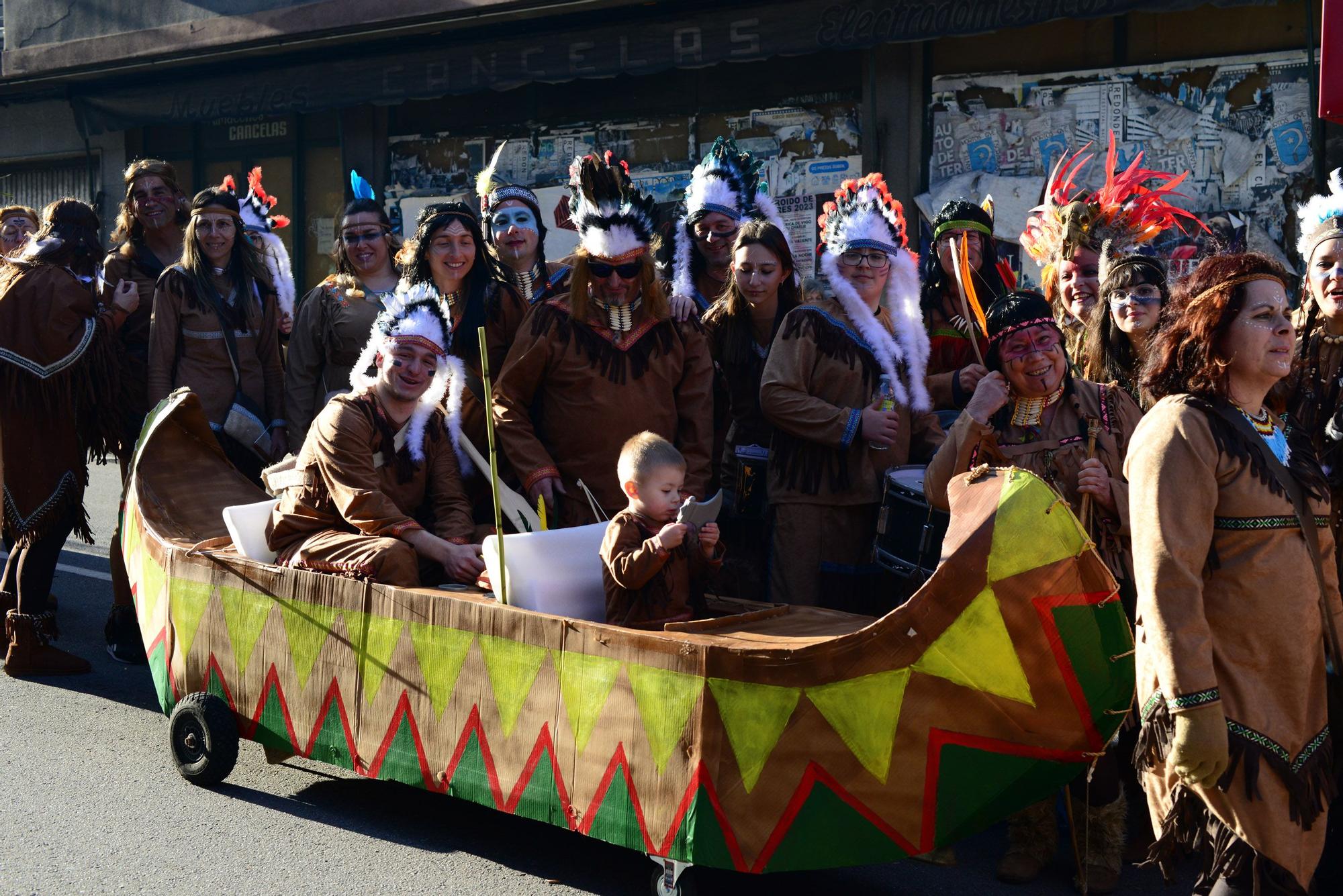 Moaña "llora" el fin del carnaval con el Enterro da Sardiña