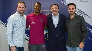 ¿Cuánto cobrarán los futbolistas del CD Tenerife? El salario mínimo crece en Segunda